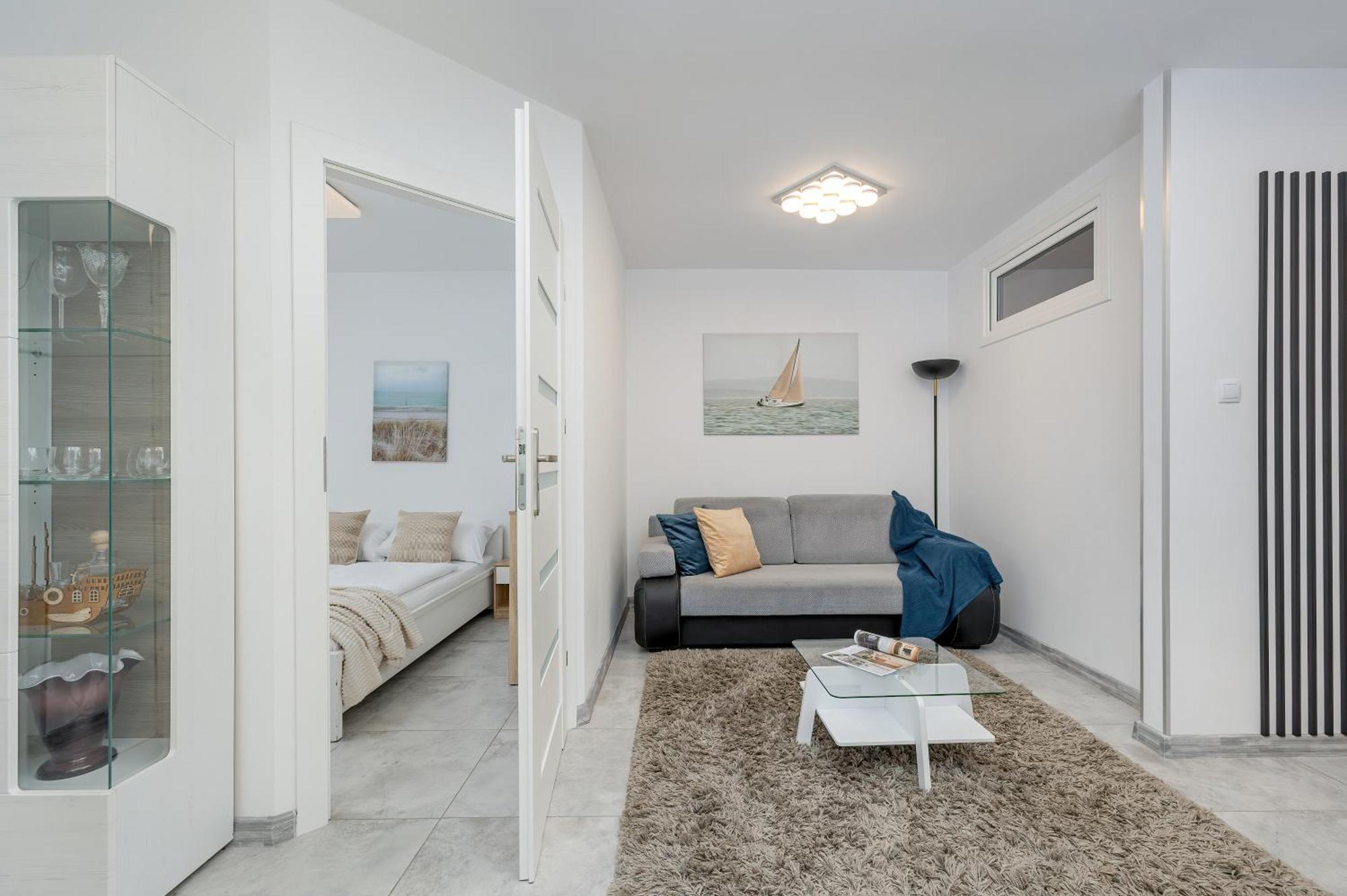 Family Apartments Herberta With Terrace And Parking By Rent Like Home ชวีโนวิชแจ ภายนอก รูปภาพ
